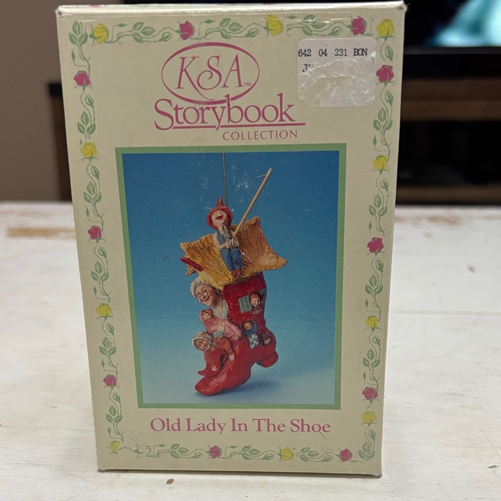 Vintage Kurt Adler KSA Storybook Collection Old Lady In The Shoe Resin Ornament